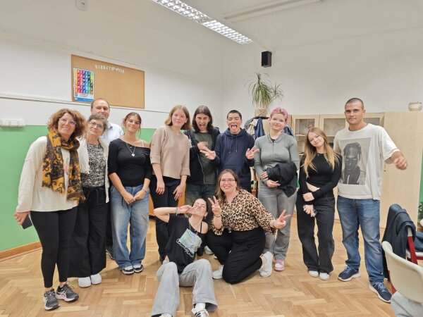 Baltosios Vokės „Šilo“ gimnazija sėkmingai baigia tarptautinį Erasmus+ projektą „Navigating the...